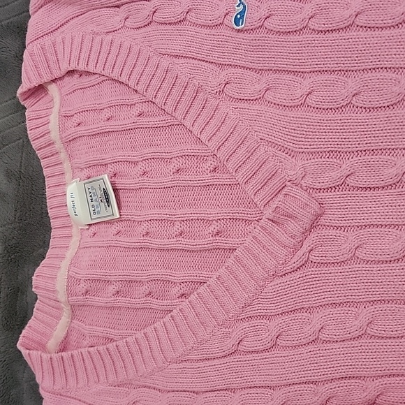 Cable Pattern Sweater - Picture 4 of 4